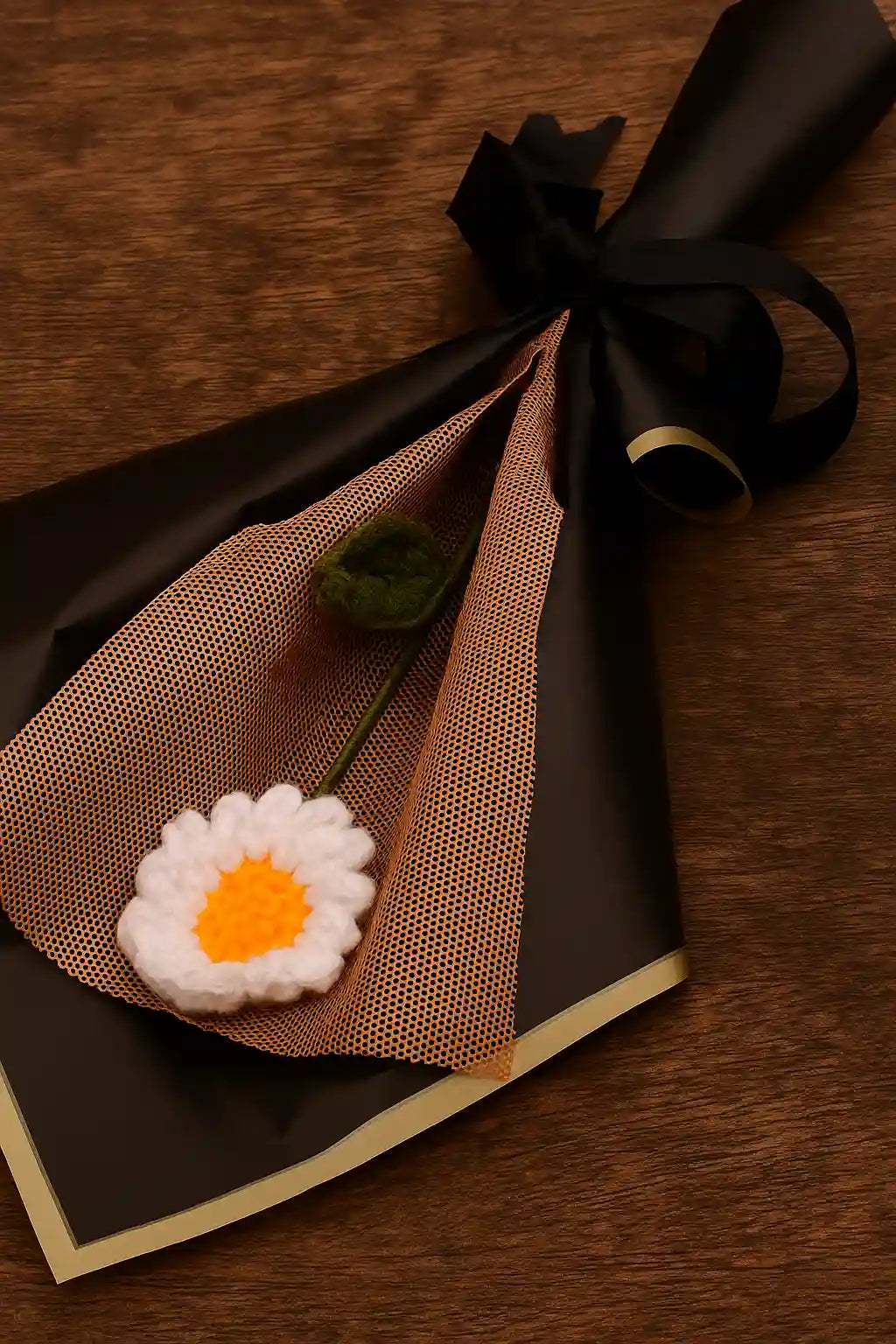 Handmade Crochet Daisy Bouquet with 1 White Blooms – Elegant, Long-Lasting Floral Gift for Home Décor and Special Occasions