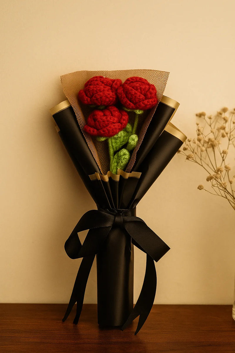 Mini crochet rose bouquet with 3 petite handmade red roses – forever gift for romantic occasions, anniversaries, birthdays, and timeless home décor